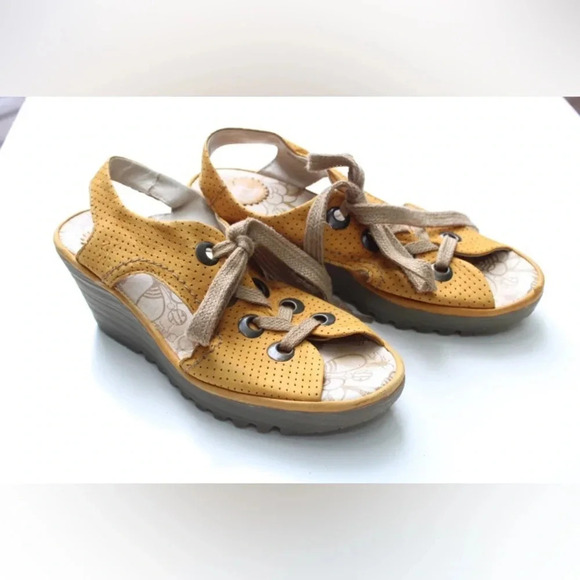 Fly London laced up wedge sandals - Picture 3 of 14